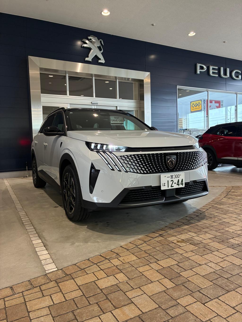 NEW 5008 デビューフェア開催中✨